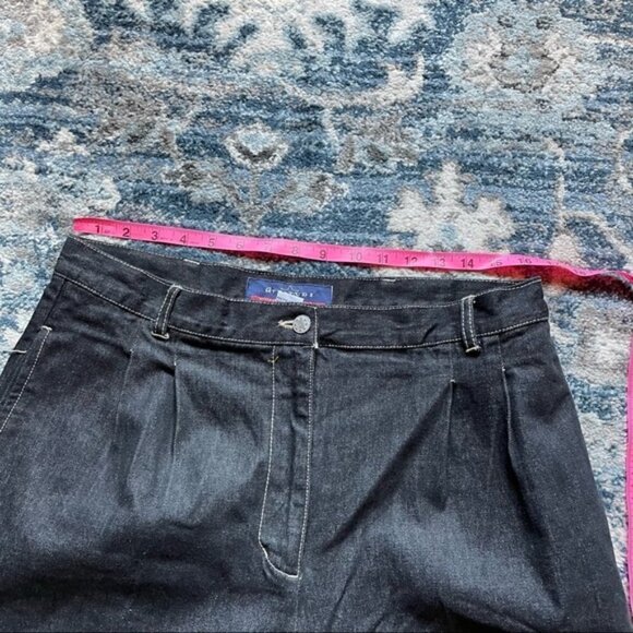 Vintage High Waisted Pleated‎ Mom Shorts - Picture 9 of 11